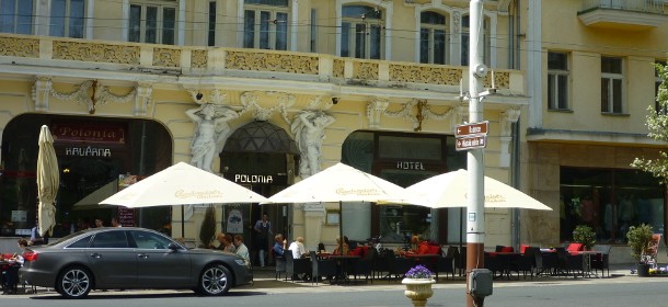 Gemütliche Cafés auf der Hauptraße von Marienbad 