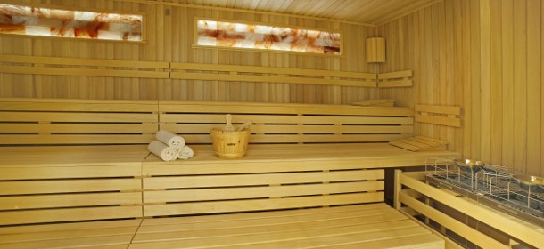 Die moderne Sauna mit Ruheraum im Bereich des Römerbades